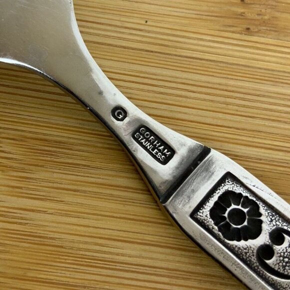 Gorham Hacienda Stainless Steel Meat Fork Floral Black Accent Vintage 1960s - Picture 4 of 4